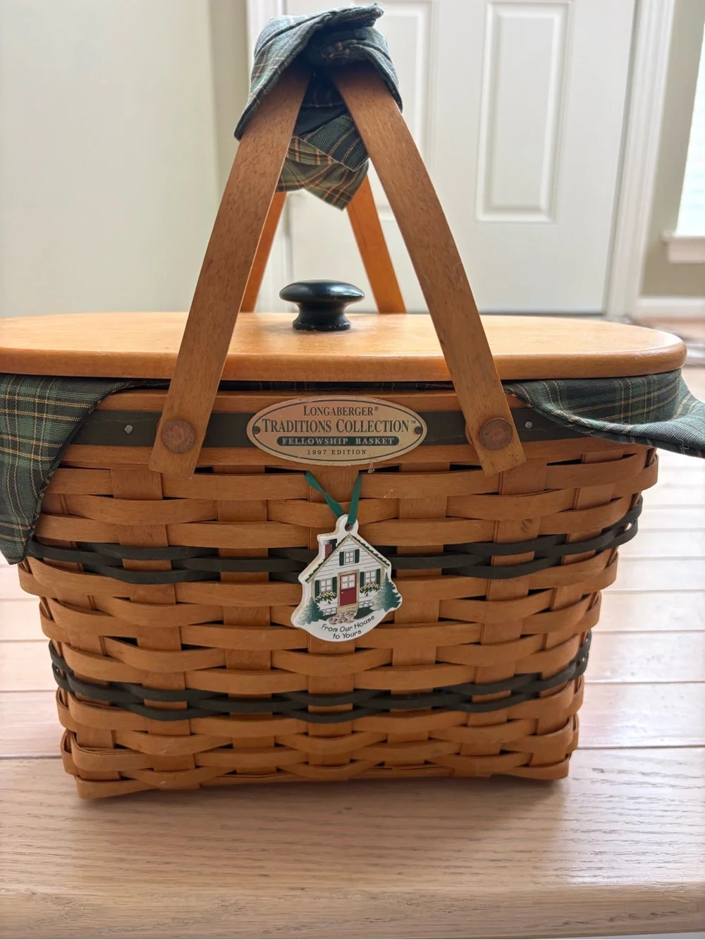 LIKE NEW - 1997 Longaberger Traditions Collection “Fellowship” Basket